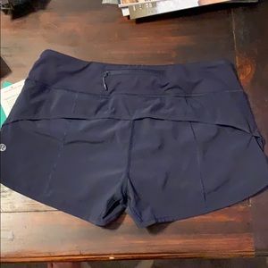 BNWT navy blue lululemon speed shorts size 6